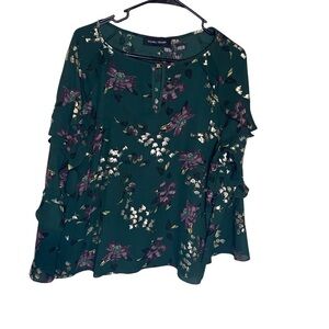 Ivanka Trump Ladies pull over blouse ruffle on the sleeves Green Floral Size Med